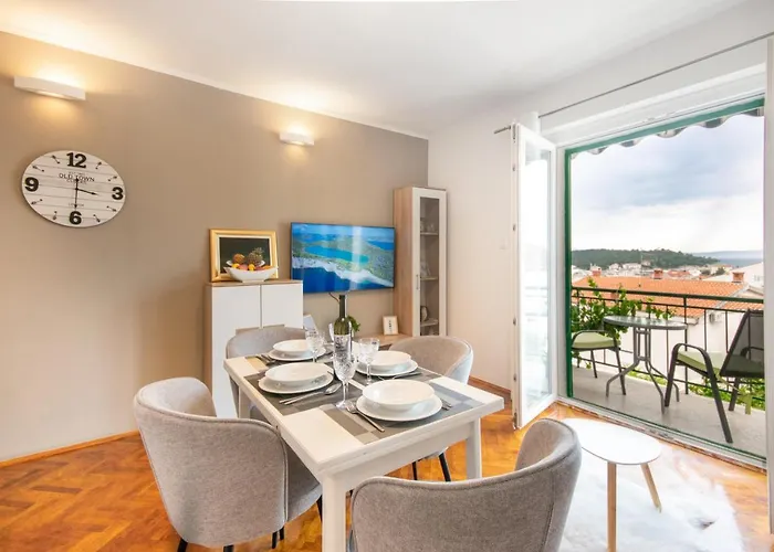 Luce Appartamento Makarska