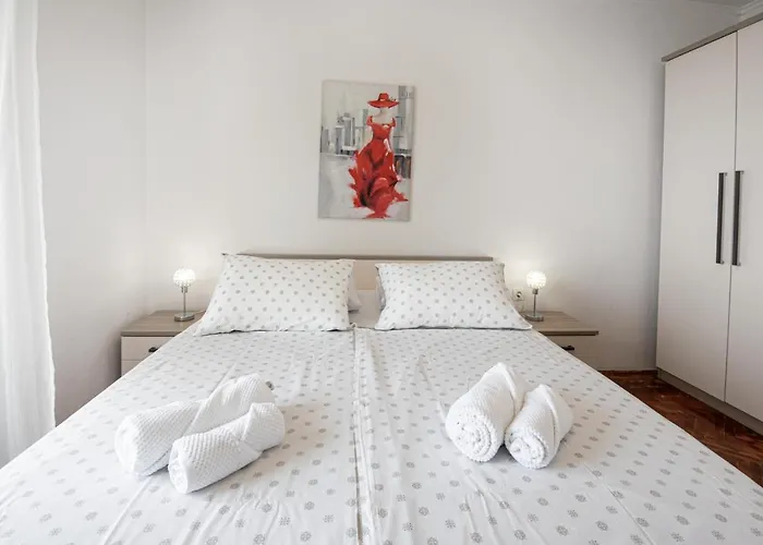 Luce شقة ماكارسكا
