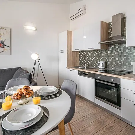 Luce Apartment