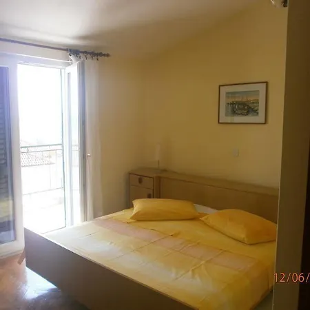 Luce Lägenhet Makarska